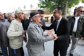 baskan-kalayci-bayramlasma-programina-katildi.jpg