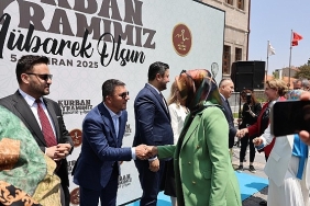 belediye-baskani-rasim-ari-bayramlasma-torenine-katildi.jpg