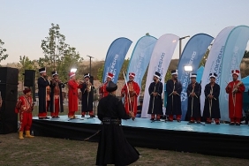 derince-saglikli-yasam-parkinda-muzik-dolu-aksam.jpg