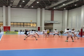 festival-voleybol-heyecani-fuar-izmirde-suruyor.jpg