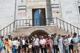 genc-rehberler-efes-selcuk-kultur-rotasini-gezdi.jpg