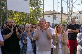 guzelbahcede-iki-acilis-ardindan-bayramlasma.jpg