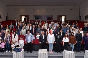 kahramankazanda-miniklerden-rengarenk-yil-sonu-gosterisi.jpg