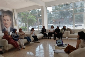 kalpten-kalbe-bir-yol-vardir-semineri-yogun-ilgi-gordu.jpg