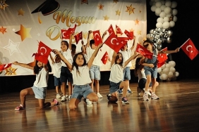 karsiyakanin-anaokullarinda-mezuniyet-coskusu.jpg