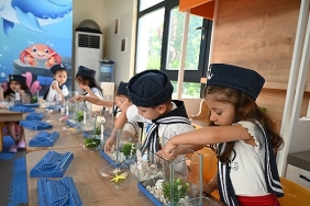 minikler-deniz-canlilarini-kesfetti.jpg
