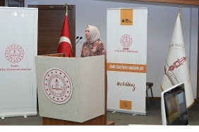 ogretmenler-izmirin-ruhu-ile-bulustu-akademilerde-donem-finali.jpg