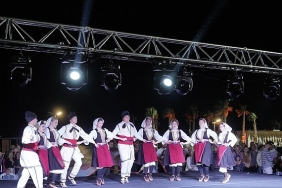 uluslararasi-kultur-ve-halk-oyunlari-gunleri-kapsaminda-22-sarimsakli-trophy-festivali-gerceklestirildi.jpg