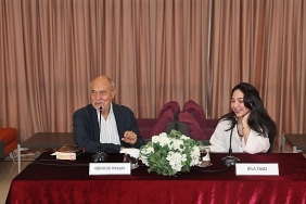 usta-yazar-gunduz-vassaf-okurlariyla-bulustu.jpg