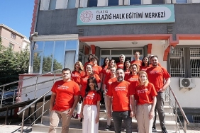 vodafone-gonulluleri-elazigda-iyiligin-yaninda-durdu.jpg