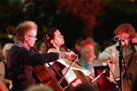 mav-cello-ensemble-zeytin-altinda-yaz-esintisi-yasatti.jpg