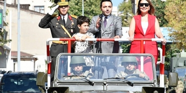 30-agustos-zafer-bayraminin-103-yili-malkarada-cosku-icerisinde-kutlandi.jpg