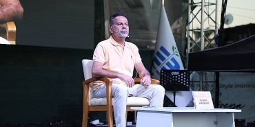 7-edremit-kitap-fuari-coskuyla-sona-erdi.jpg