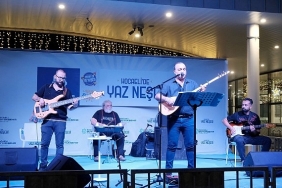 bu-konser-kocaelilileri-mest-etti.jpg