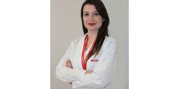 cildinizin-yaslanmasini-geciktiren-4-onlem.jpg
