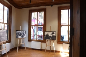 cumhuriyet-galerisi-kapilarini-aciyor.jpg