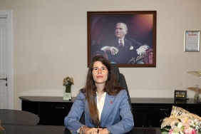 cumhuriyetin-102-yilinda-kadin-liderler-cesmede-bulusacak.jpg