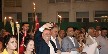 edremitte-zafer-bayrami-coskusu.jpg