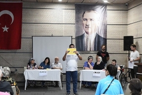 haciveliler-koyune-ataturk-bustu.jpg