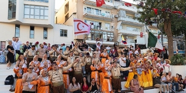 halk-danslari-festivalinden-cosku-dolu-acilis.jpg
