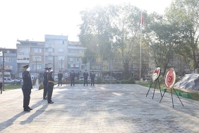 inegolde-zafer-bayrami-coskusu-resmi-torenlerle-basladi.jpg