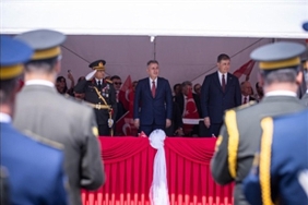 izmirliler-30-agustos-zaferinin-103uncu-yil-donumunu-coskuyla-kutladi.jpg