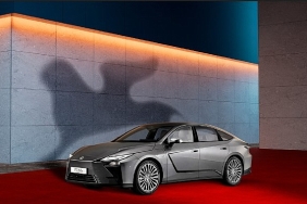 lexus-sinema-dunyasiyla-ortak-vizyonunu-82-venedik-film-festivalinde-paylasiyor.jpg