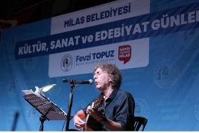 melih-cevdet-anday-anma-gecesi-orende-gerceklesti.jpg