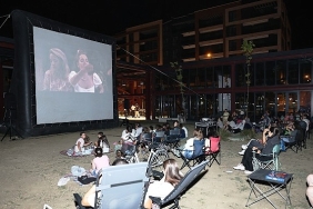 pancar-deposunda-acik-havada-sinema-keyfi.jpg