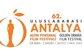 sinema-ogrencileri-altin-portakal-sahnesinde.jpg