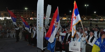 5-ulke-17-halk-danslari-ekibi-ve-700-dansciyla-festival-bu-yil-da-gorkemli-gecti.jpg