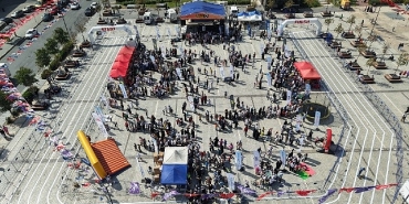 bagcilar-cocuk-soleni-ve-maratonuna-ev-sahipligi-yapti.jpg