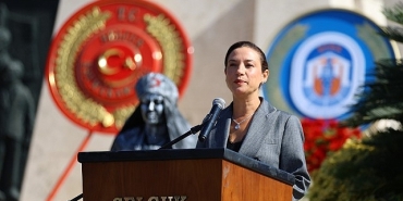 baskan-sengelden-kurtulus-mesaji-egemenlik-kayitsiz-sartsiz-milletindir.jpg
