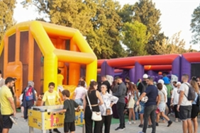 cocuklar-fuarda-cok-mutlu.jpg
