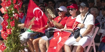 cumhuriyetini-var-eden-degerlerin-kalesidir.jpg