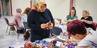 golcuk-belediyesinden-sanatseverlere-ozel-atolye.jpg