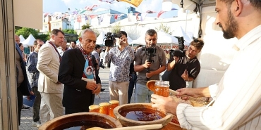 kucukcekmecede-trabzon-ruzgari-basladi.jpg