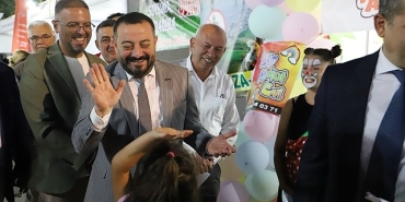 odemis-41-milli-fuarda-90lar-ruzgari.jpg