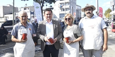 osmangazi-belediyesinden-vatandaslara-salca-destegi.jpg