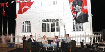 umut-ve-dayanisma-mudanya-kitap-fuarinda.jpg