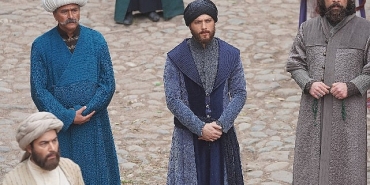 yildiz-oyunculari-ilk-kez-bulusturan-mevlana-mest-i-ask-geliyor.jpg