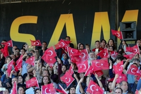 aliaga-ataturk-stadyumunda-cumhuriyet-coskusu.jpg