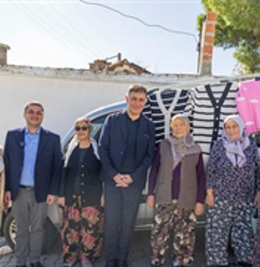 baskan-tugaydan-zeytin-festivalinde-markalasma-vurgusu.jpg