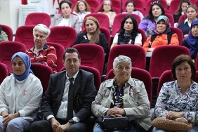bayraklida-meme-kanseri-farkindalik-semineri.jpg