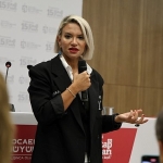 buharali-kocaeli-kitap-fuarinda-ruhsal-yolculugunu-anlatti-merkeze-allahin-rizasini-koyun.jpg