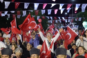 cumhuriyetin-102-yili-bayraklida-coskuyla-kutlandi.jpg