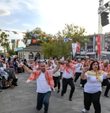 izmir-cumhuriyet-coskusuna-hazir.jpg
