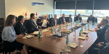 litvanya-liman-hizmetleri-sirketleri-derneginden-autoporta-ziyaret.jpg