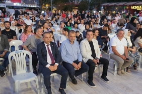 minik-ogrencilerden-cumhuriyet-bayrami-kutlamasi.jpg
