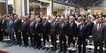 modef-expo-inegol-mobilya-fuari-kapilarini-acti.jpg